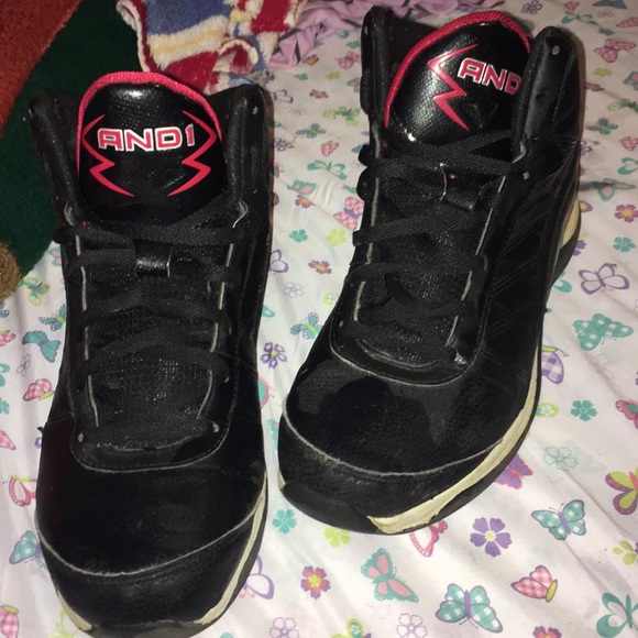 Shoes - Picture 2 of 3